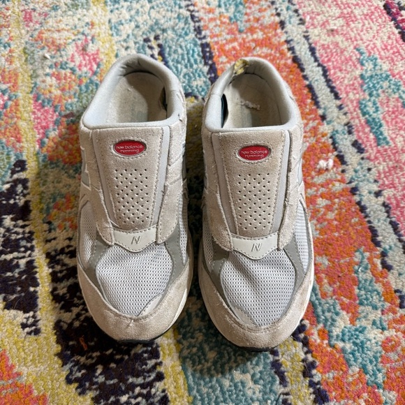New Balance 2002R Mule 'Rain Cloud' Womens size 7 - Picture 2 of 8